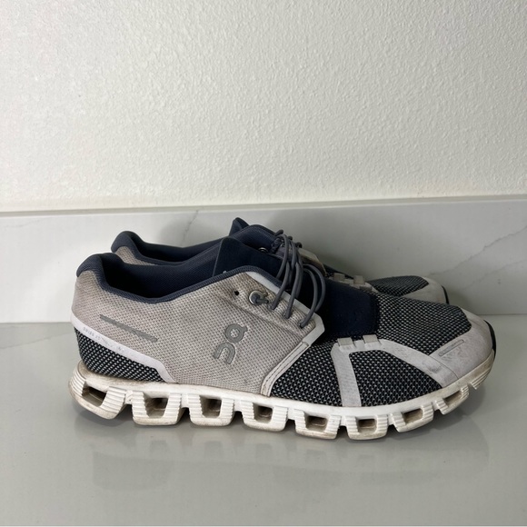 On Running Shoes - On Cloud 5 Lightweight Running Shoes Gray Breathable Walking Womens Size 9